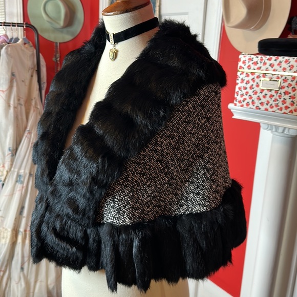 Cruella Deville capelet - Picture 3 of 7